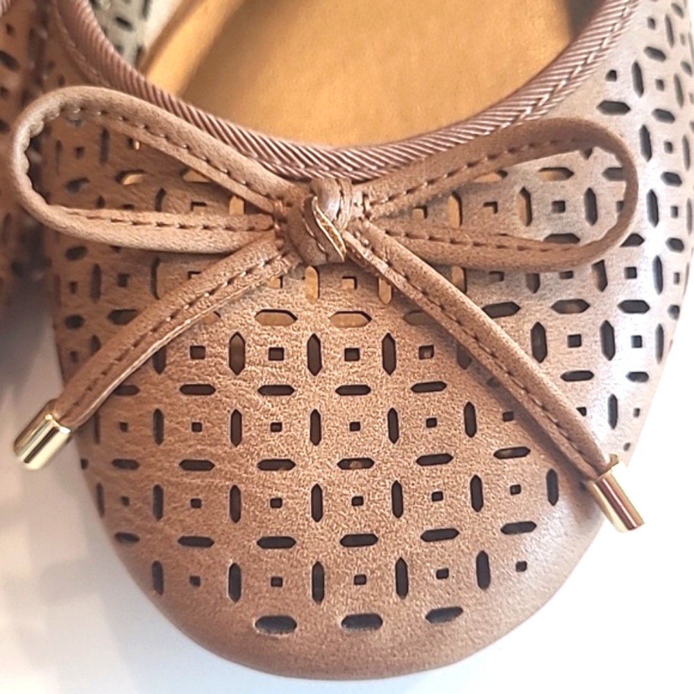 Kelly & Katie Ballet Jelly Flat Perforated Slip Resistant Flexible Slide On Flex - Picture 6 of 17